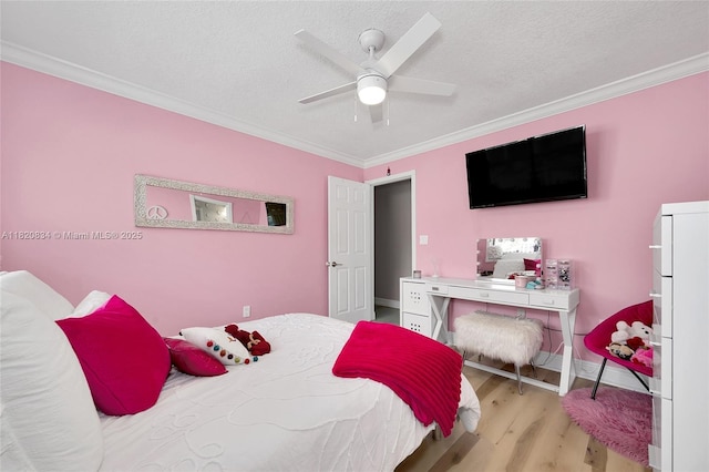 14460 Glencairn Rd, Miami Lakes, FL 33016 - bedroom with wood finished floors, ornamental molding, a textured ceiling, and ceiling fan