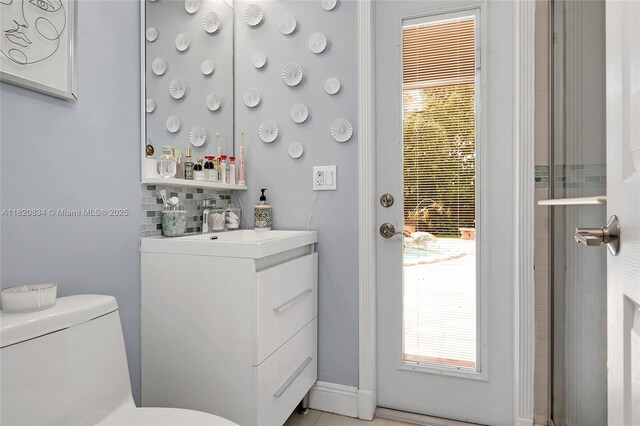 14460 Glencairn Rd, Miami Lakes, FL 33016 - bathroom featuring toilet