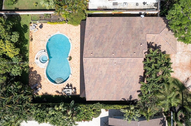 14460 Glencairn Rd, Miami Lakes, FL 33016 - drone / aerial view of a pool