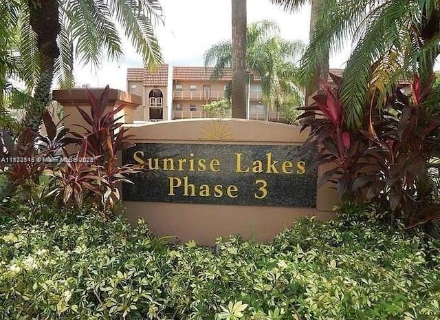 8861 Sunrise Lakes Blvd Unit 307, Sunrise, FL 33322 - view of community sign