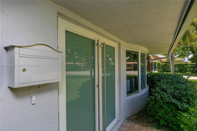 4326 Jackson St, Hollywood, FL 33021 - property entrance with stucco siding