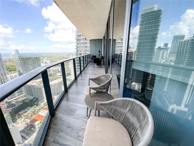 801 S Miami Ave Unit 4204, Miami, FL 33130 - balcony featuring a city view