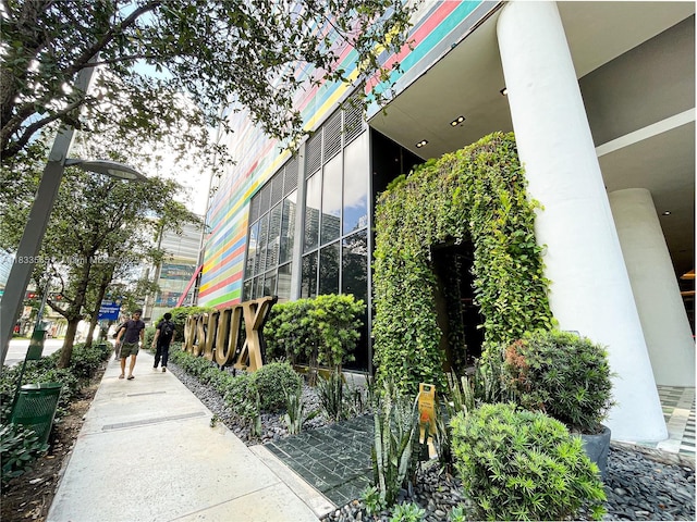 801 S Miami Ave Unit 4204, Miami, FL 33130 - view of building exterior