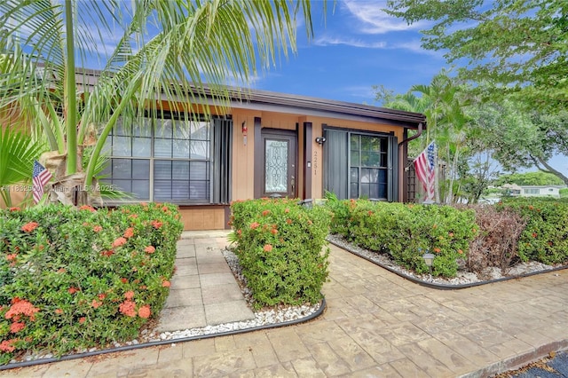 2251 Dogwood Ct, Pembroke Pines, FL 33026 - photo 2