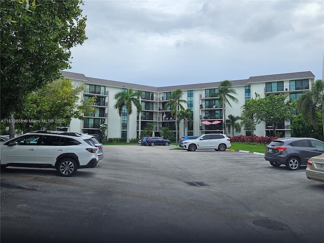 1101 River Reach Dr Unit 418, Fort Lauderdale, FL 33315 - view of property featuring uncovered parking