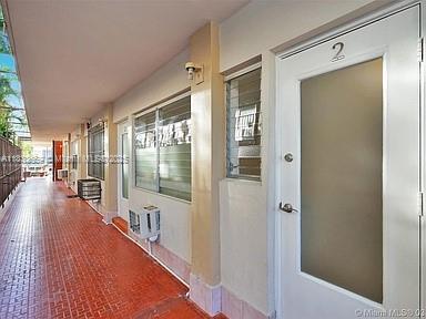 719 Euclid Ave Unit 7, Miami Beach, FL 33139 - view of hallway