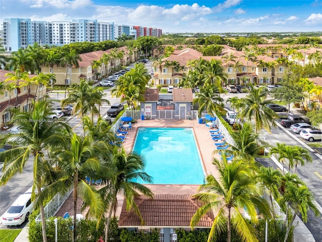 8242 NW 107th Ct Unit 7-12, Doral, FL 33178 - view of community pool