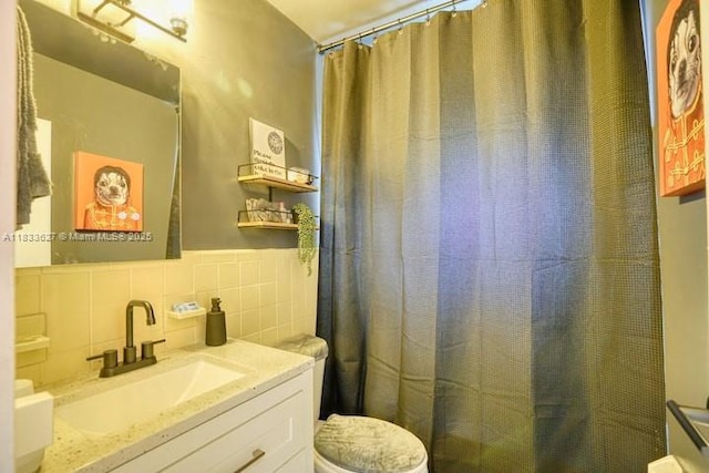 6443 Perry St, Hollywood, FL 33024 - bathroom with vanity, tile walls, and curtained shower
