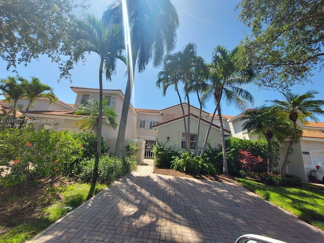 1542 Yellowheart Way, Hollywood, FL 33019 - photo 3