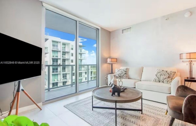 3900 Biscayne Blvd Unit S-1020, Miami, FL 33137 - living area featuring a wall of windows