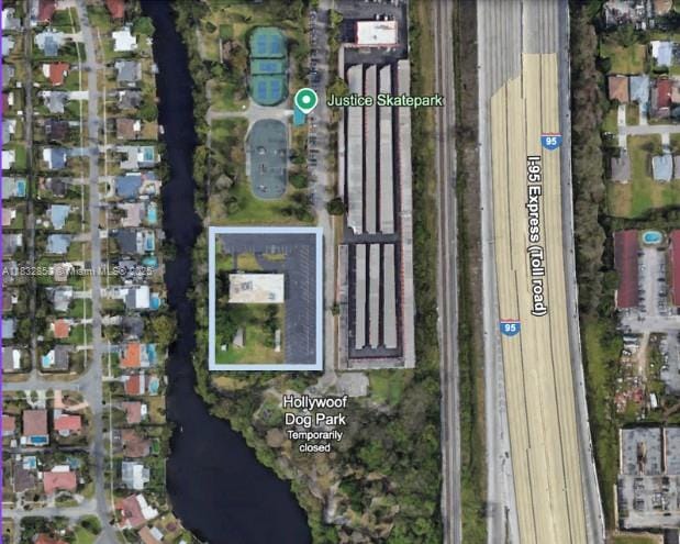600 Knights Rd, Hollywood, FL 33021 - photo 2