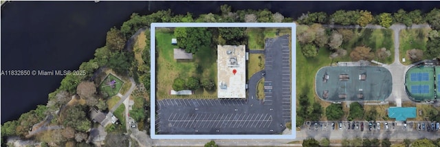 600 Knights Rd, Hollywood, FL 33021 - photo 3