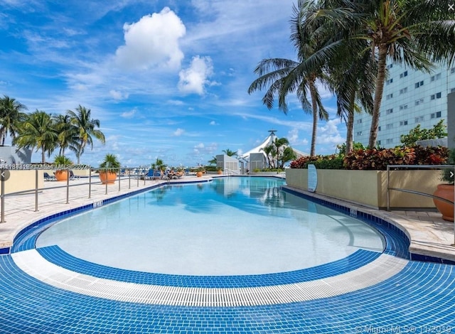 244 Biscayne Blvd Unit 440, Miami, FL 33132 - view of community pool
