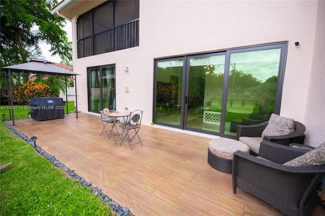 8694 Via Reale Unit 61L, Boca Raton, FL 33496 - deck with a gazebo