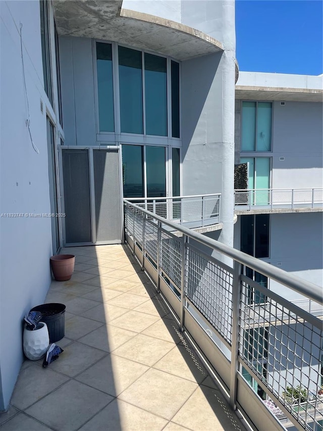 690 SW 1st Ct Unit 19, Miami, FL 33130 - view of balcony