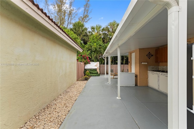 5400 NW 184th St, Miami Gardens, FL 33055 - view of patio