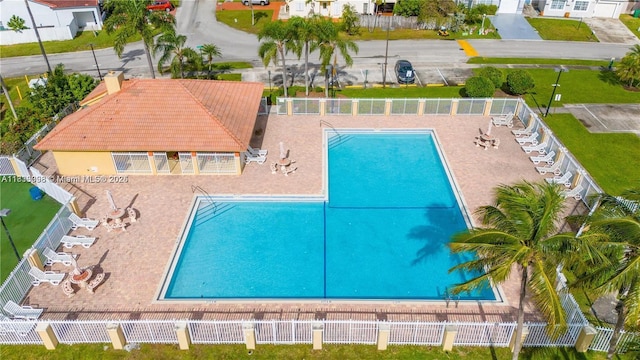 5400 NW 184th St, Miami Gardens, FL 33055 - aerial view of property and surrounding area featuring a pool area