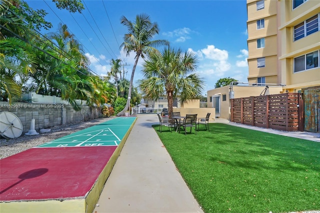 2400 NE 9th St Unit 201, Fort Lauderdale, FL 33304 - view of home's community with shuffleboard