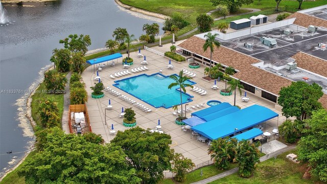 10304 Sunrise Lakes Blvd Unit 209, Sunrise, FL 33322 - aerial view of a pool and a nearby body of water