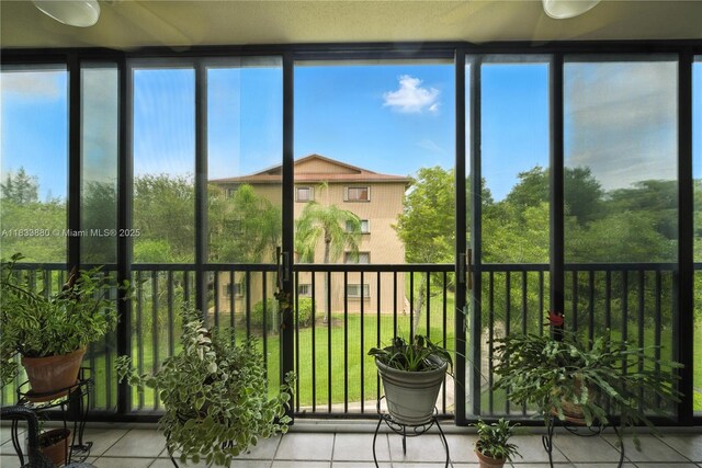 1651 SW 127th Ave Unit 301A, Pembroke Pines, FL 33027 - sunroom / solarium with plenty of natural light