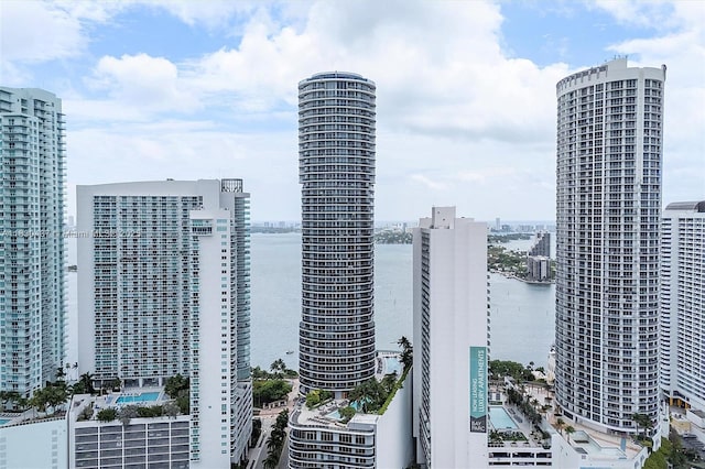 488 NE 18th St Unit 1503, Miami, FL 33132 - view of city featuring a nearby body of water