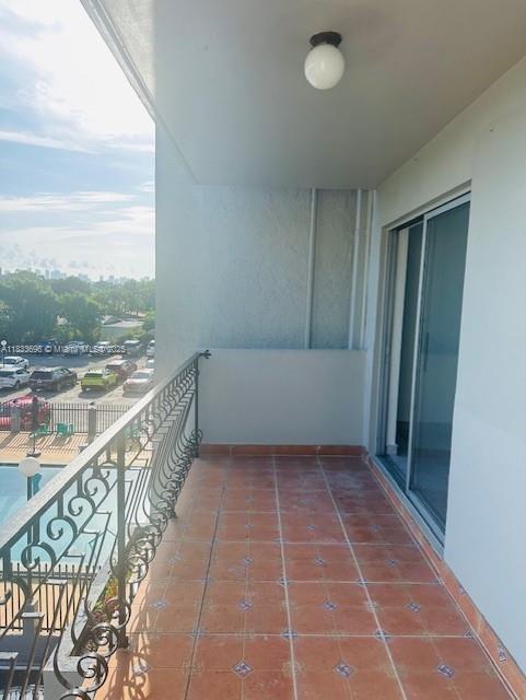 3181 SW 13th St Unit 307, Miami, FL 33145 - view of balcony