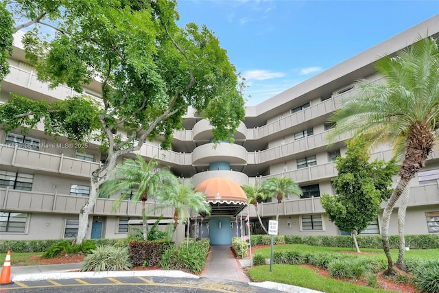 1001 Colony Point Cir Unit 220, Pembroke Pines, FL 33026 - view of building exterior