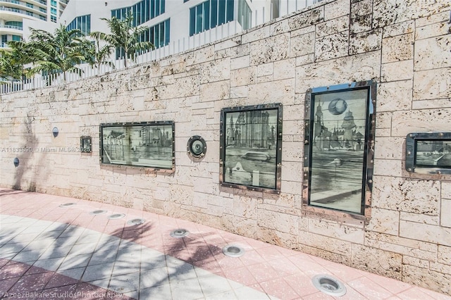 325 S Biscayne Blvd Unit 3918, Miami, FL 33131 - view of home's exterior with stone siding