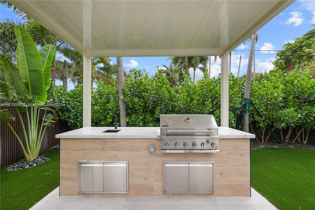 436 NE 10th Ave, Fort Lauderdale, FL 33301 - view of patio / terrace with exterior kitchen