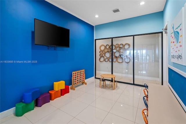10468 W 33rd Ln, Hialeah, FL 33018 - interior space with recessed lighting and tile patterned flooring