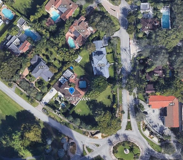 611 N Greenway Dr, Coral Gables, FL 33134 - photo 2