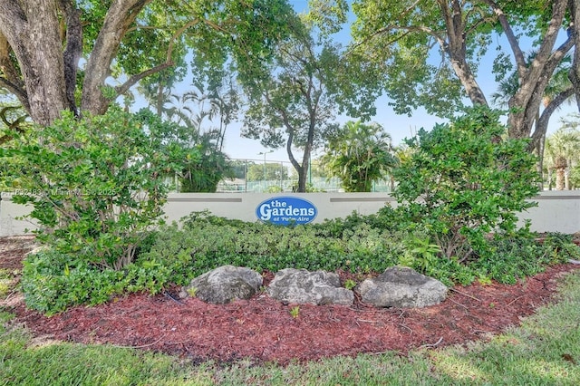 303 Gardens Dr Unit 203, Pompano Beach, FL 33069 - view of community / neighborhood sign