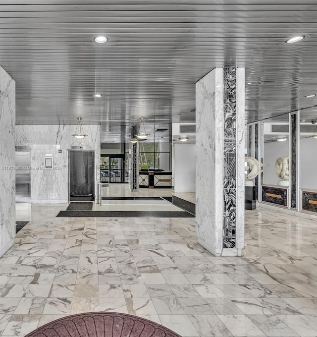 3675 N Country Club Dr Unit 1705, Aventura, FL 33180 - view of lobby