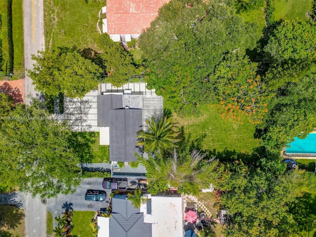 1003 NE 115th St, Biscayne Park, FL 33161 - drone / aerial view of a pool