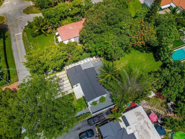1003 NE 115th St, Biscayne Park, FL 33161 - drone / aerial view
