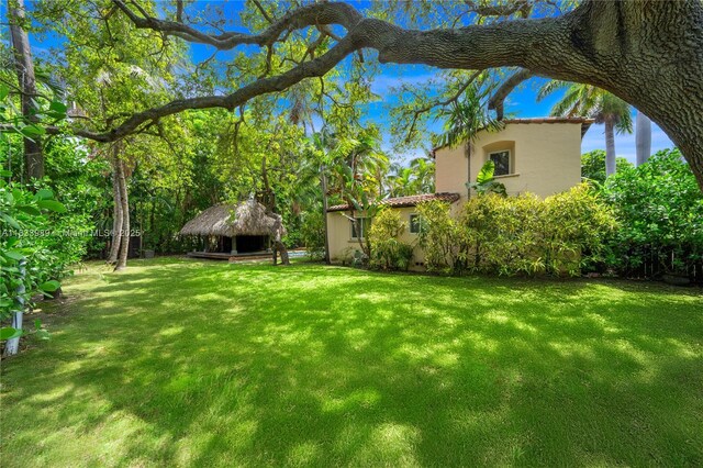 2880 Fairgreen Dr, Miami Beach, FL 33140 - photo 9