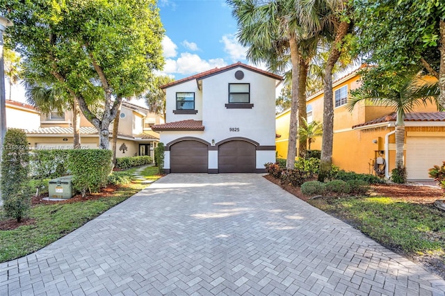 9825 Fairway Cove Ln, Plantation, FL 33324 - photo 2