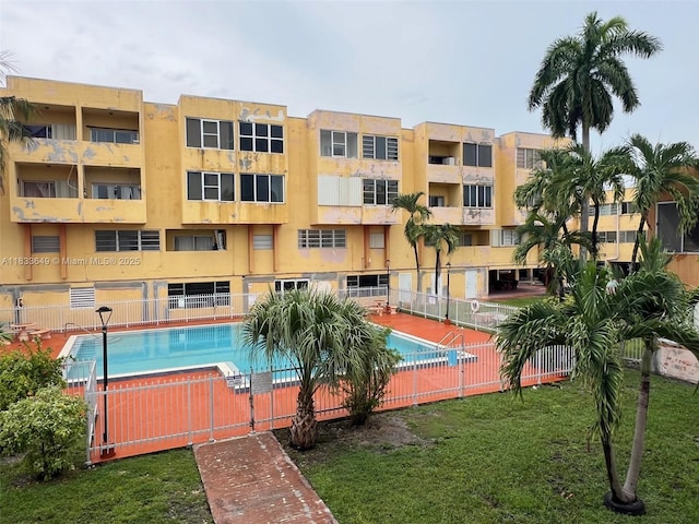 1555 W 44th Pl Unit 103, Hialeah, FL 33012 - view of community pool