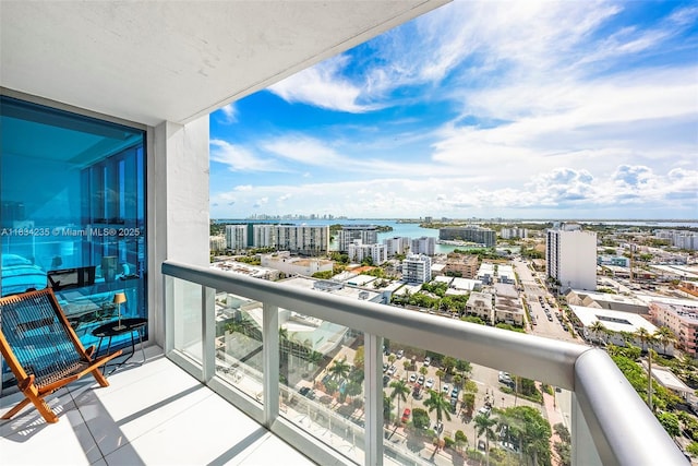 6899 Collins Ave Unit 2004, Miami Beach, FL 33141 - balcony featuring a city view and a water view