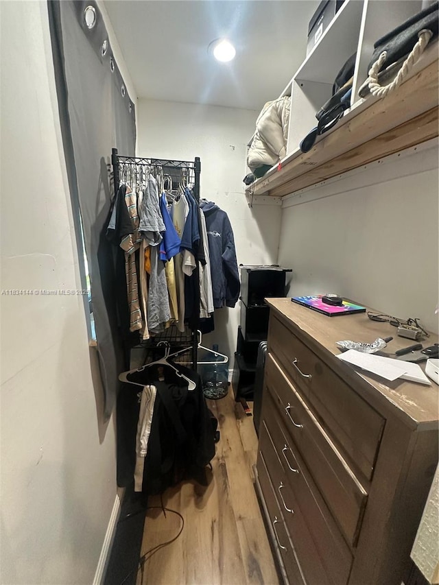 5900 NE 21st Ln, Fort Lauderdale, FL 33308 - spacious closet featuring light wood-style flooring