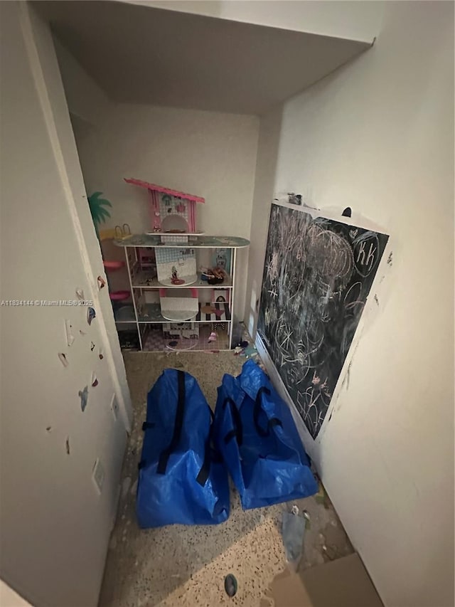 5900 NE 21st Ln, Fort Lauderdale, FL 33308 - view of storage room