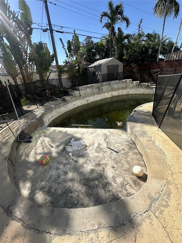 5900 NE 21st Ln, Fort Lauderdale, FL 33308 - view of pool featuring a swimming pool