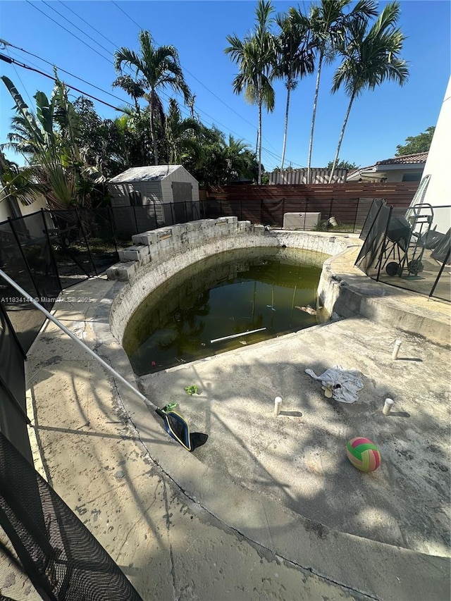 5900 NE 21st Ln, Fort Lauderdale, FL 33308 - view of pool featuring a fenced backyard