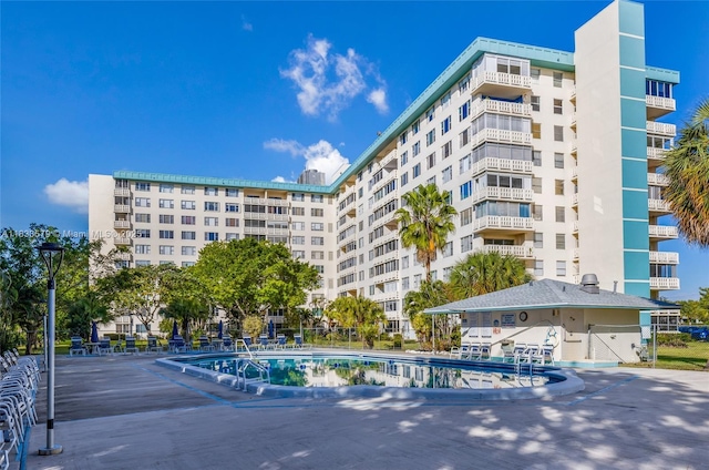 4330 Hillcrest Dr Unit 104, Hollywood, FL 33021 - view of apartment building / complex