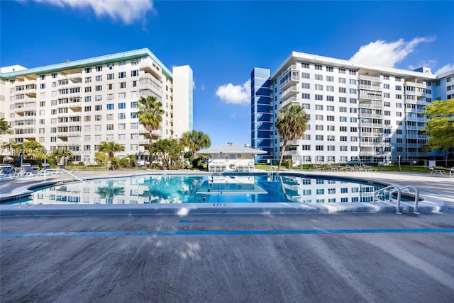 4330 Hillcrest Dr Unit 104, Hollywood, FL 33021 - view of community pool