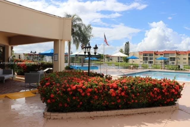 3001 E Sunrise Lakes Dr Unit 110, Sunrise, FL 33322 - photo 12