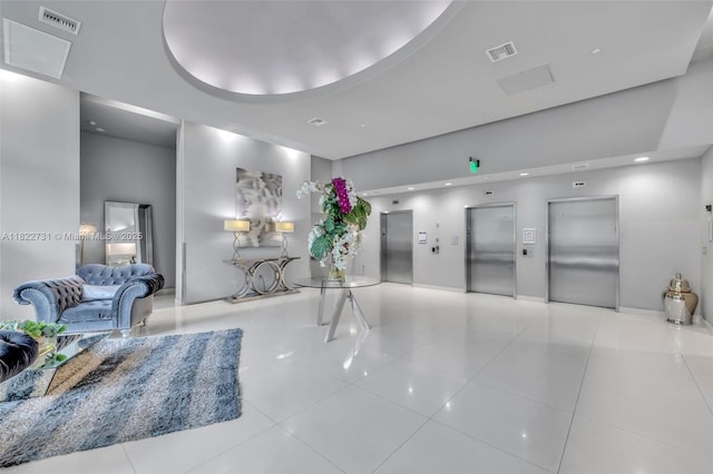 275 NE 18th St Unit 706, Miami, FL 33132 - common area featuring recessed lighting