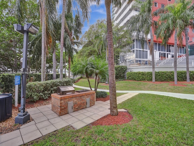 1627 Brickell Ave Unit 605, Miami, FL 33129 - view of grassy yard