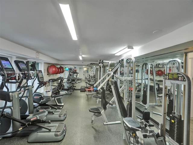 1627 Brickell Ave Unit 605, Miami, FL 33129 - view of gym