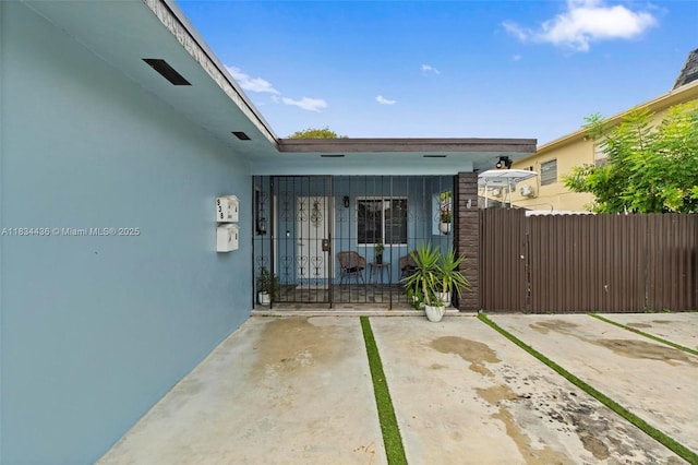 938 SE 12th St, Hialeah, FL 33010 - photo 4